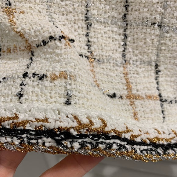 Chanel Sz 36/Small Robot white/off-white tweed skirt 2017 Data Center collection - Picture 3 of 7